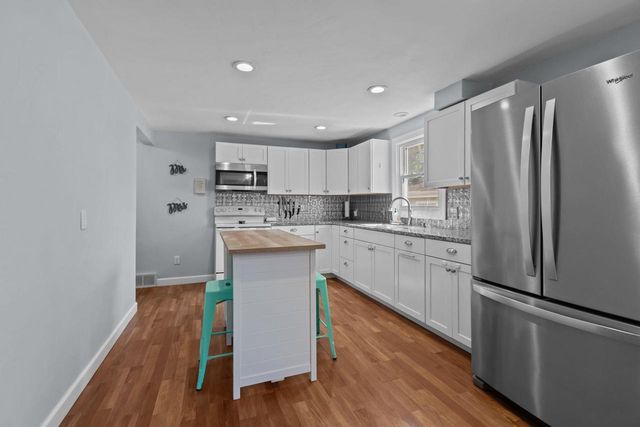 369 LOPAS STREET, Menasha, WI 54952