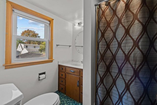 369 LOPAS STREET, Menasha, WI 54952