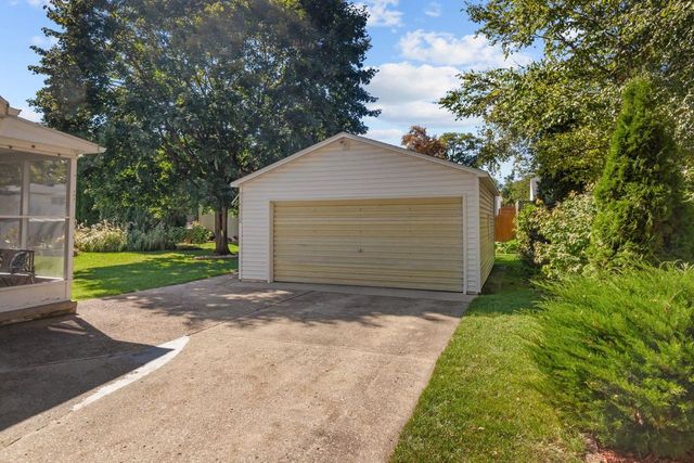 369 LOPAS STREET, Menasha, WI 54952