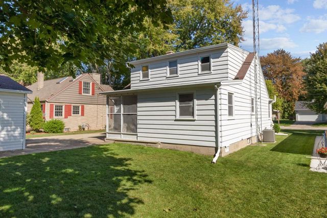 369 LOPAS STREET, Menasha, WI 54952