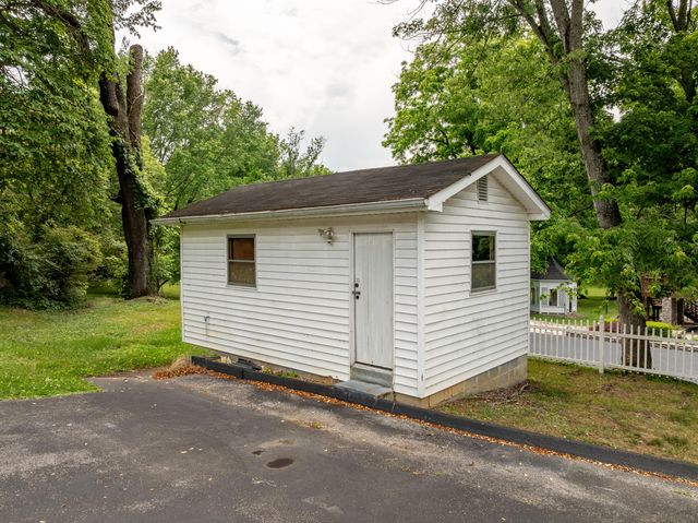 315 Lovelace Street, Albany, KY 42602