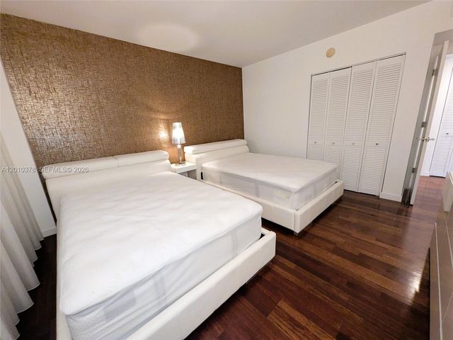5600 Collins Ave 9E, Miami Beach, FL 33140