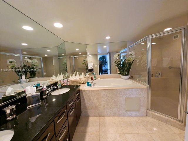 5600 Collins Ave 9E, Miami Beach, FL 33140
