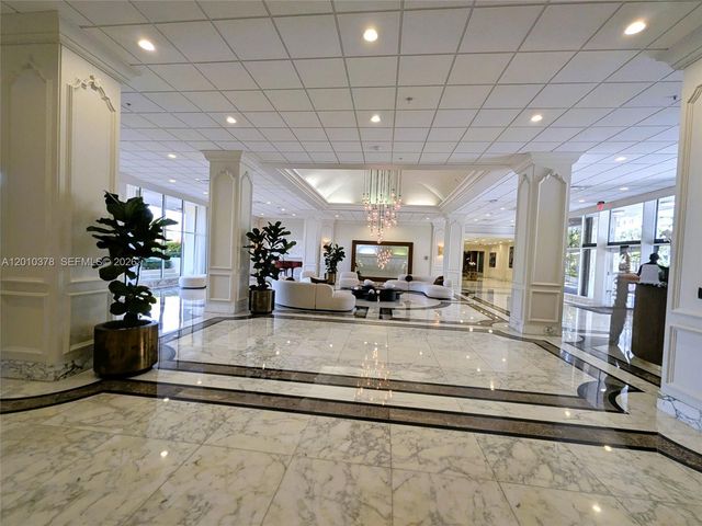 5600 Collins Ave 9E, Miami Beach, FL 33140
