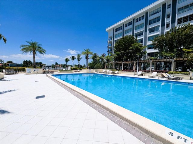 5600 Collins Ave 9E, Miami Beach, FL 33140