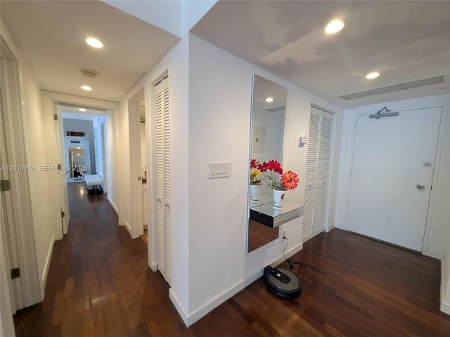 5600 Collins Ave 9E, Miami Beach, FL 33140