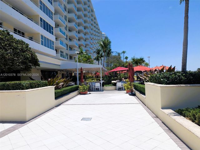 5600 Collins Ave 9E, Miami Beach, FL 33140