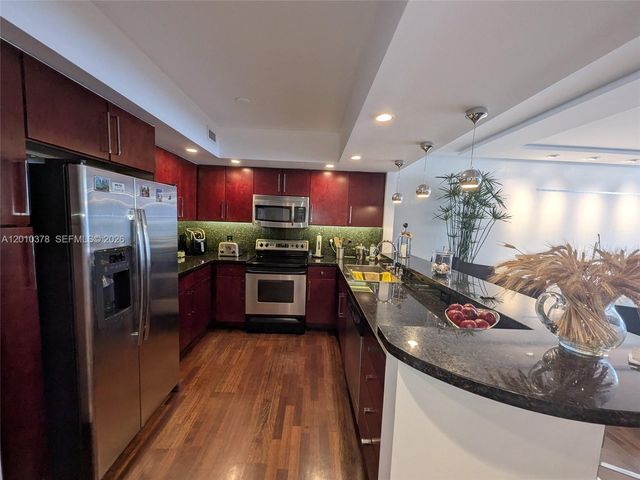 5600 Collins Ave 9E, Miami Beach, FL 33140