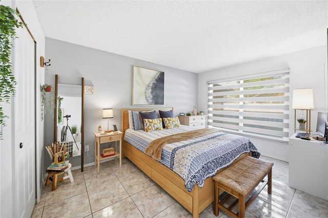 38 SILVER SWAN COURT, Kissimmee, FL 34743