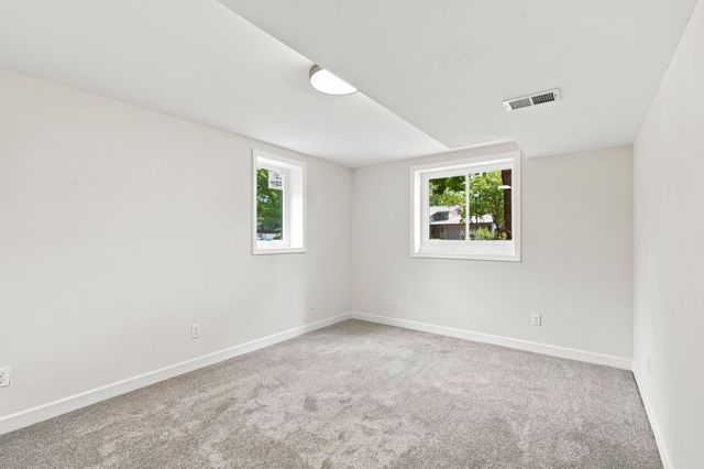12316 Villaburne Drive, Burnsville, MN 55337