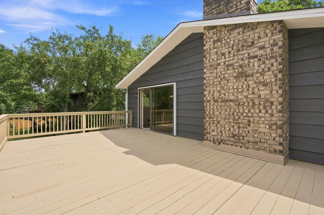 12316 Villaburne Drive, Burnsville, MN 55337