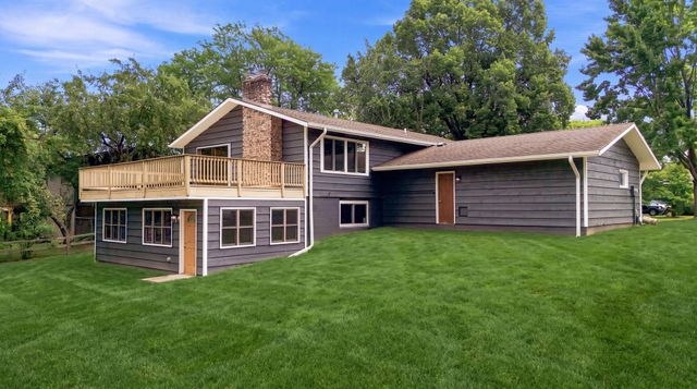12316 Villaburne Drive, Burnsville, MN 55337