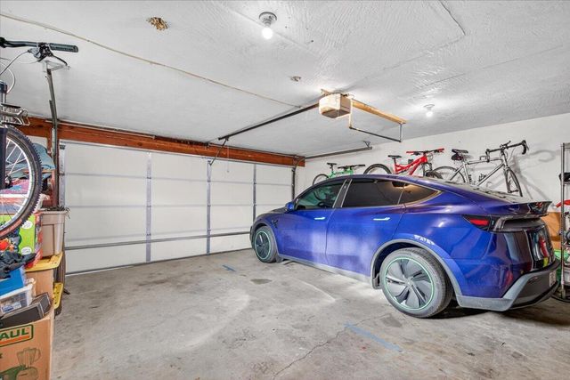 2573 Eaton Drive, Medford, OR 97504