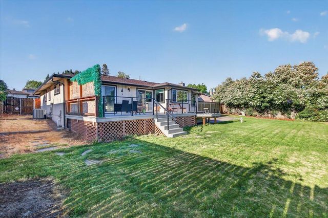 2573 Eaton Drive, Medford, OR 97504