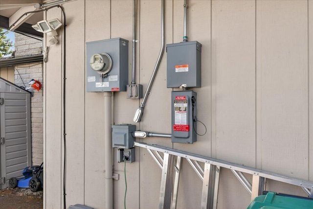 2573 Eaton Drive, Medford, OR 97504