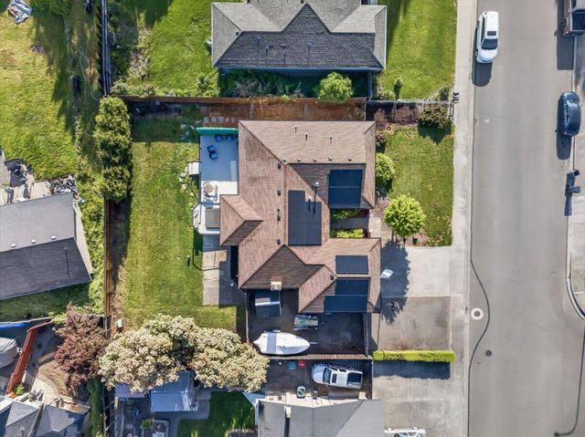 2573 Eaton Drive, Medford, OR 97504