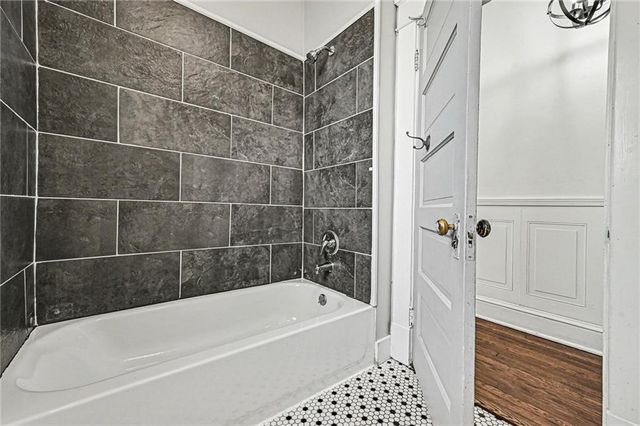 4136 Holly Street, Kansas City, MO 64111