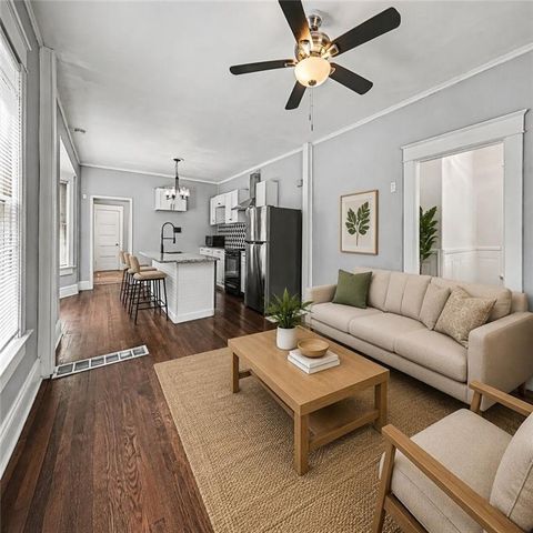 4136 Holly Street, Kansas City, MO 64111