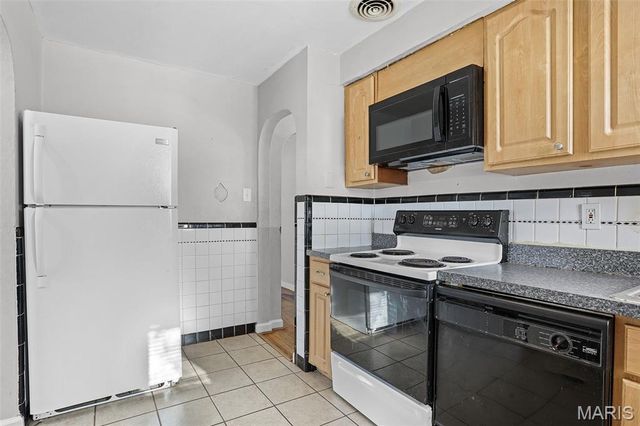 8234 Airport Road, St Louis, MO 63134