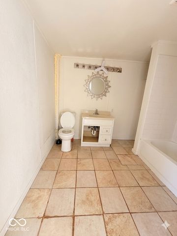 2754 S Lyons Avenue, Indianapolis, IN 46241