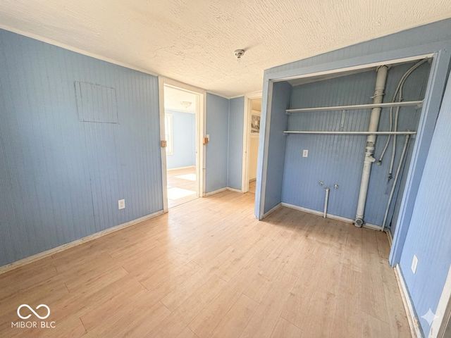 2754 S Lyons Avenue, Indianapolis, IN 46241