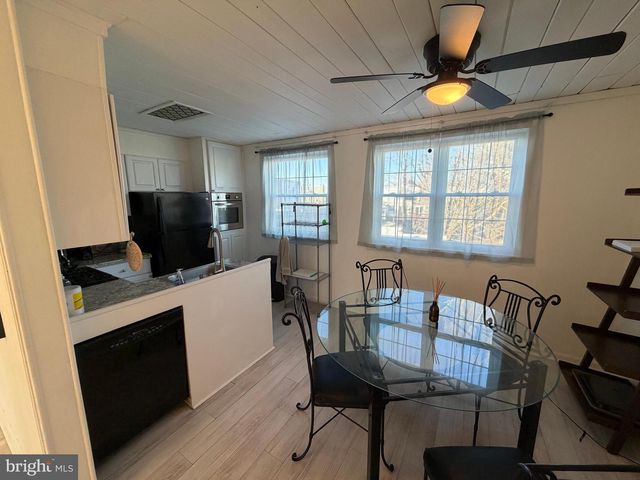 10916 MODENA PL, Philadelphia, PA 19154