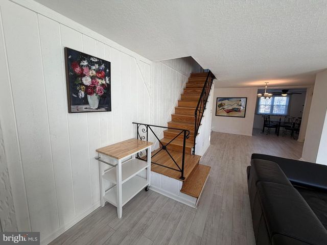 10916 MODENA PL, Philadelphia, PA 19154