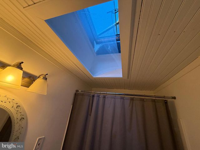 10916 MODENA PL, Philadelphia, PA 19154