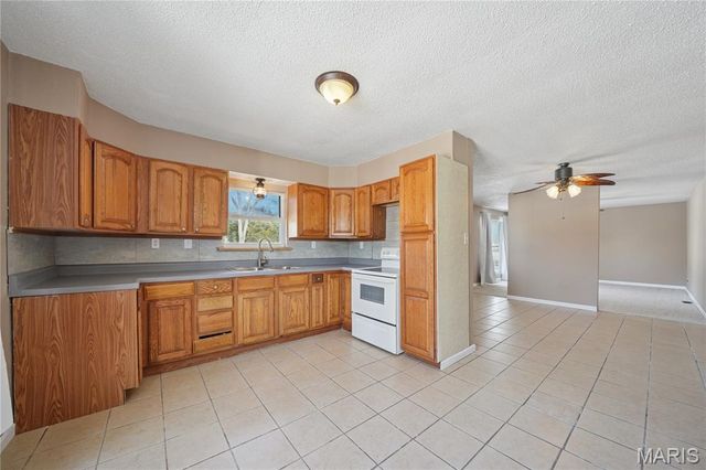 4271 Old Road, De Soto, MO 63020