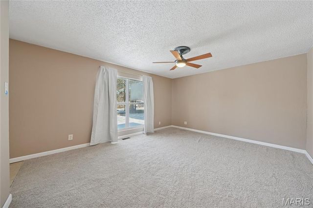 4271 Old Road, De Soto, MO 63020