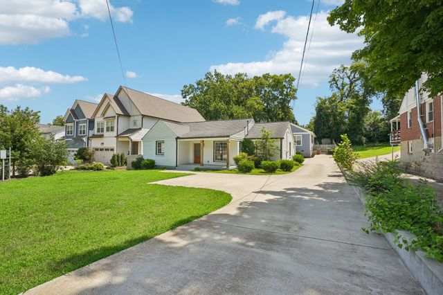 1523A Dugger Dr, Nashville, TN 37206