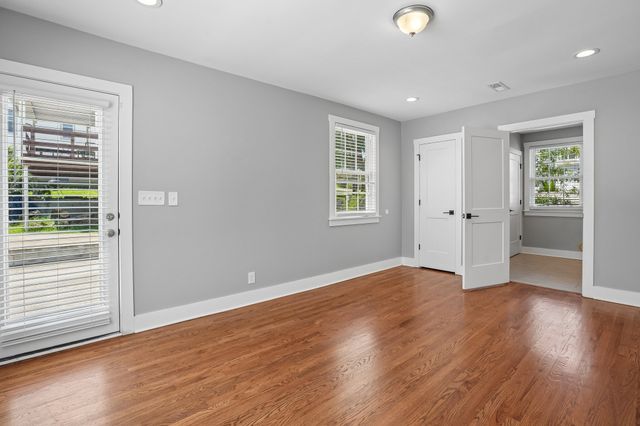 1523A Dugger Dr, Nashville, TN 37206