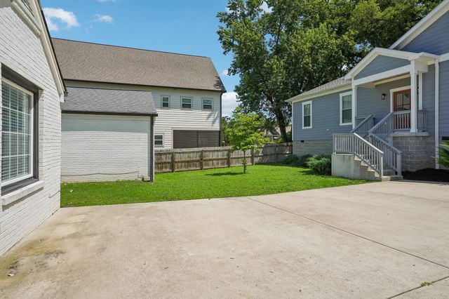 1523A Dugger Dr, Nashville, TN 37206