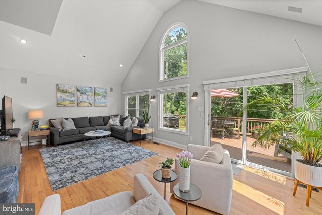 505 PARKVIEW DR, Wynnewood, PA 19096