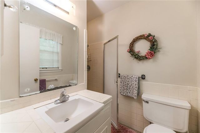 7225 Booth Street, Prairie Village, KS 66208