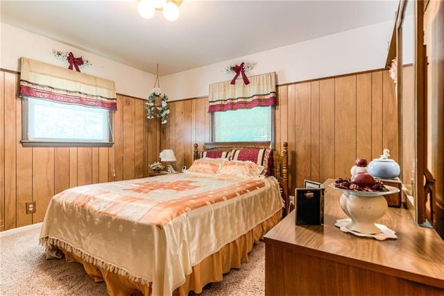 7225 Booth Street, Prairie Village, KS 66208