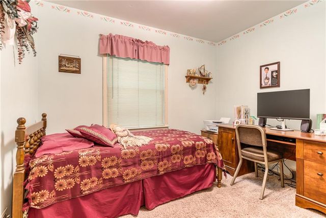 7225 Booth Street, Prairie Village, KS 66208