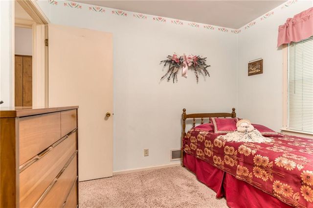 7225 Booth Street, Prairie Village, KS 66208
