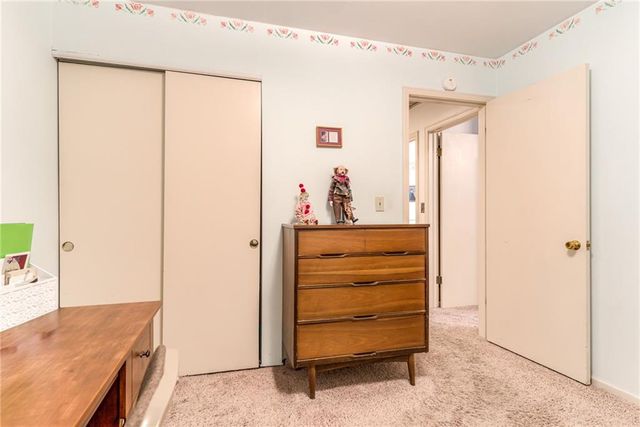 7225 Booth Street, Prairie Village, KS 66208