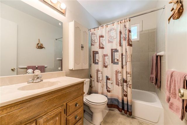 7225 Booth Street, Prairie Village, KS 66208