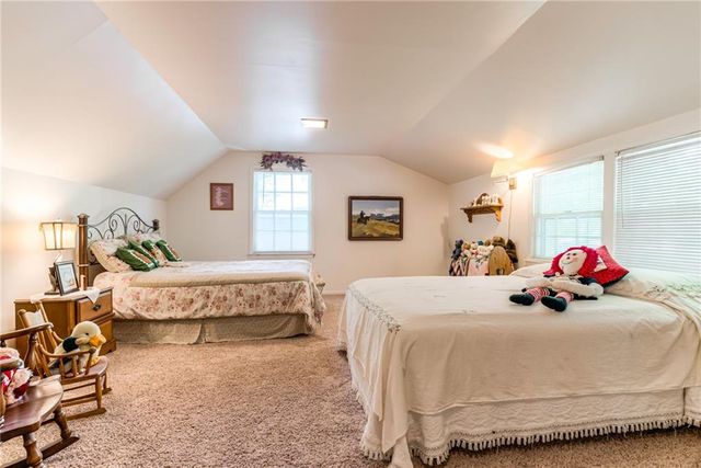 7225 Booth Street, Prairie Village, KS 66208