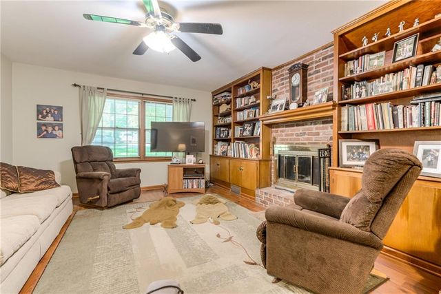 7225 Booth Street, Prairie Village, KS 66208