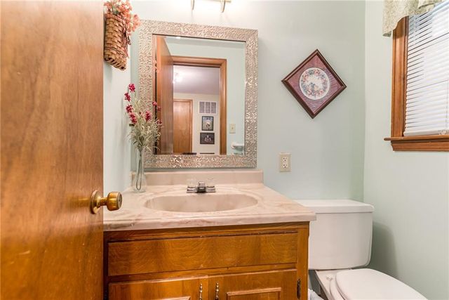 7225 Booth Street, Prairie Village, KS 66208