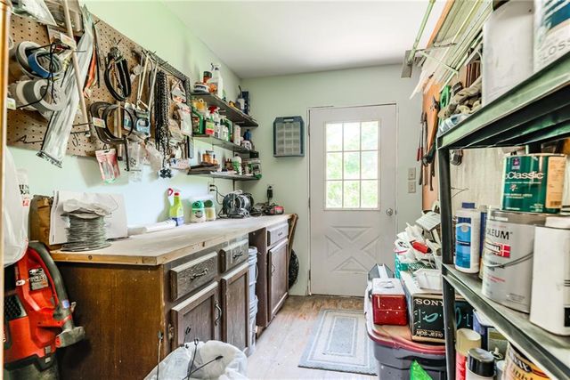 7225 Booth Street, Prairie Village, KS 66208
