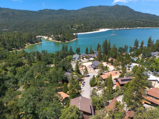 56406 Marina View Way, Bass Lake, CA 93604