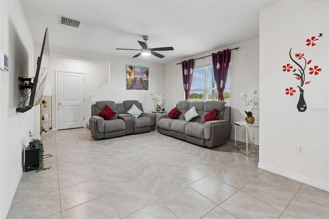 2814 COMMON FIG RUN, Wesley Chapel, FL 33543