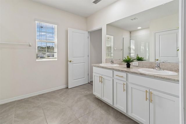 2814 COMMON FIG RUN, Wesley Chapel, FL 33543