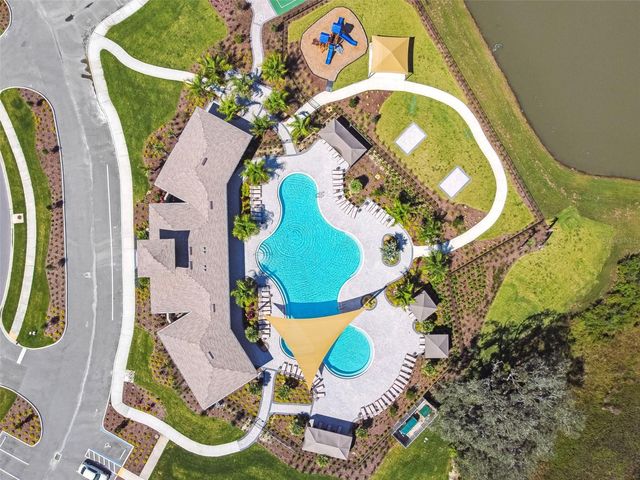 2814 COMMON FIG RUN, Wesley Chapel, FL 33543