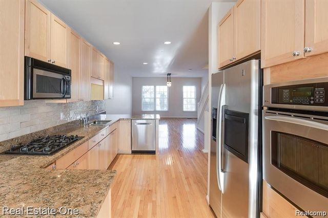 536 Graten Street, Birmingham, MI 48009