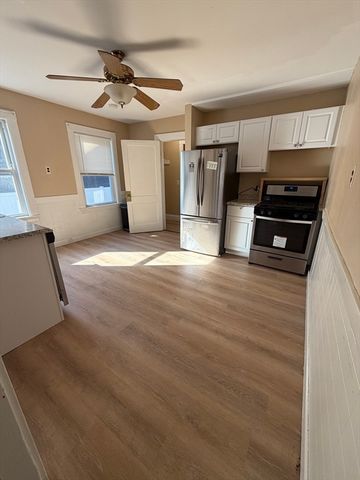 175 Warren St 1, Newton, MA 02459